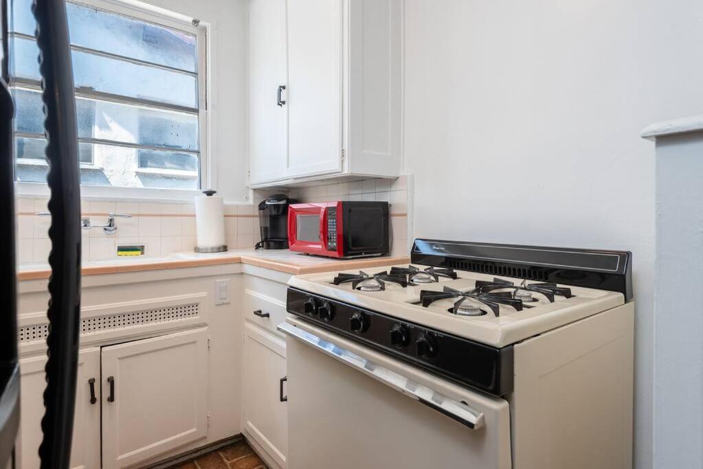 Appartamento Comfy 1 Bedroom W/ Hot Tub - Sleeps 4 *
